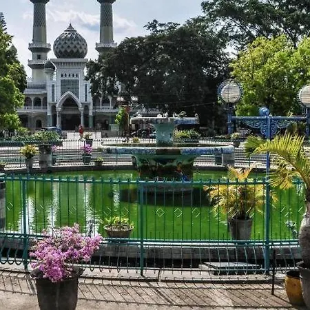 Regent'S Park Hotel At Kayutangan Malang-2